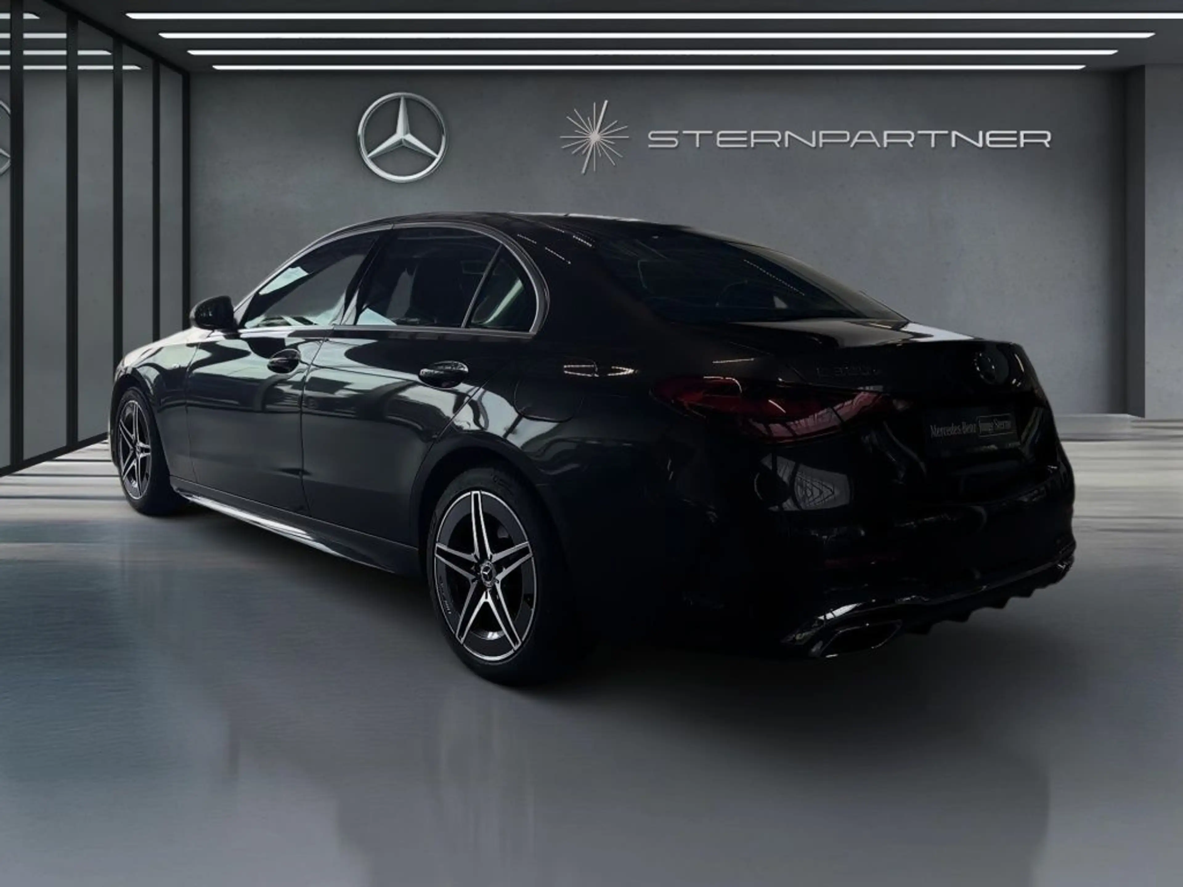 Mercedes-Benz C 300 e AMG+LED+MEMORY+AMBIENTE+CARP+MBUX+PANO — photo 8