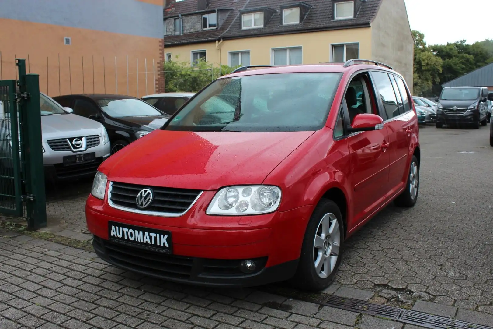 Volkswagen Touran Highline/Scheckheft/Klima/AHK/S.Hzn/Tüv Rood - 1