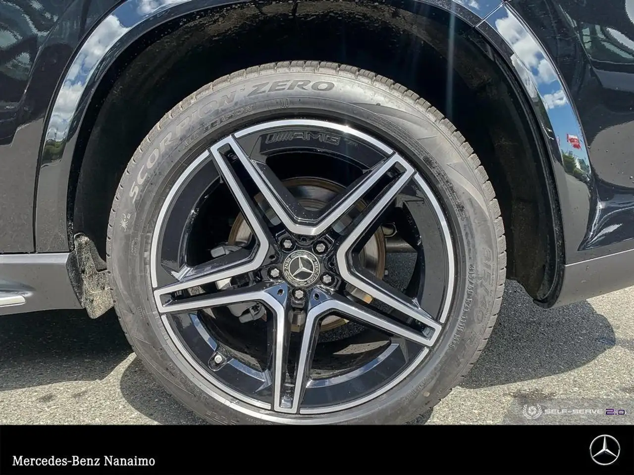 Mercedes-Benz GLS снимка Mercedes-Benz GLS