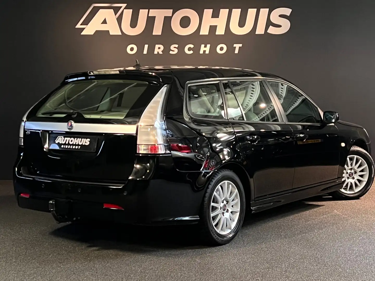 Saab 9-3 Estate 2.0t BioPower Business Clima/ Stoelverwarmi Zwart - 2