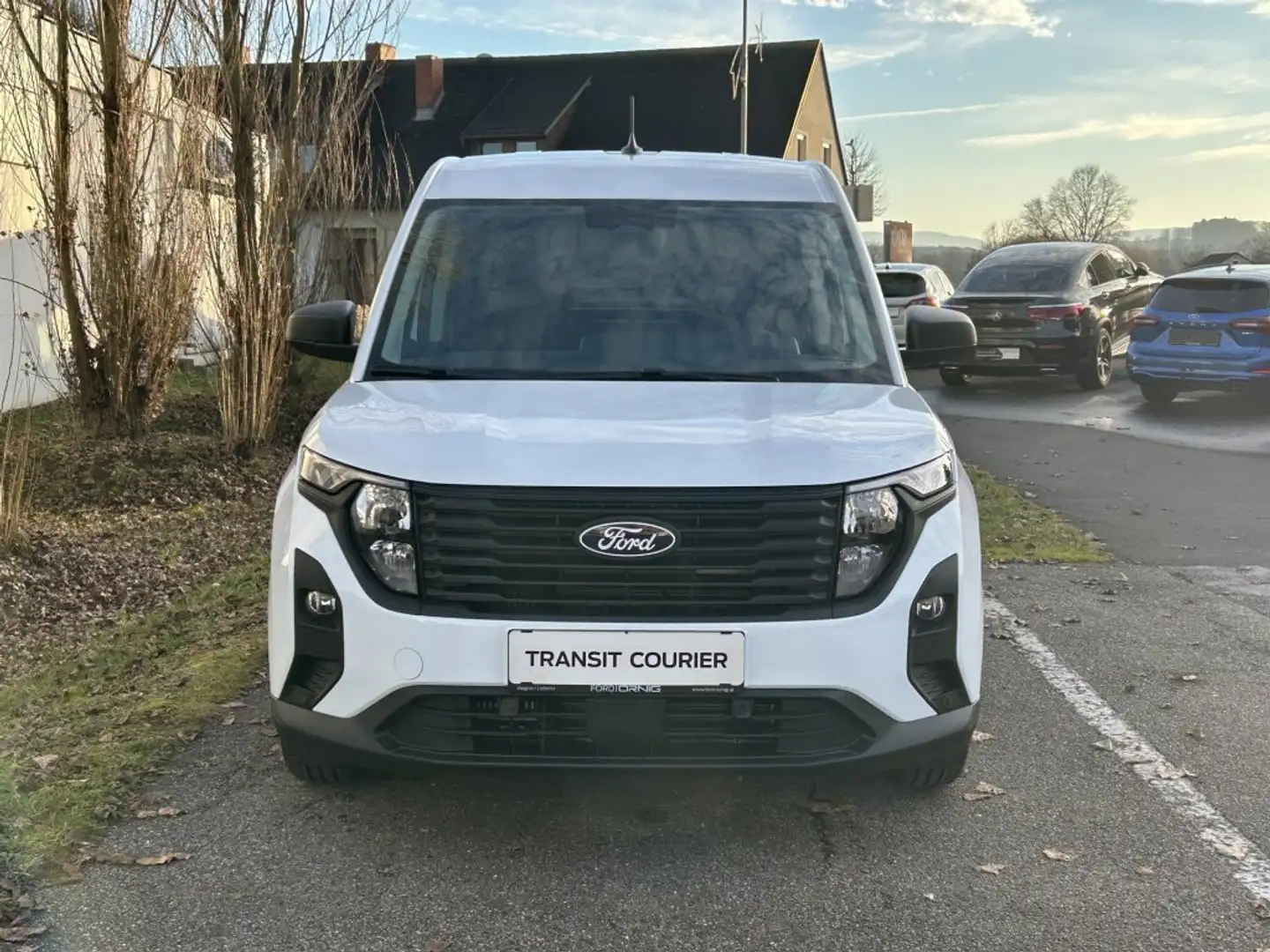 Ford Transit Courier Trend 1.0EcoBoost 100PS Weiß - 2