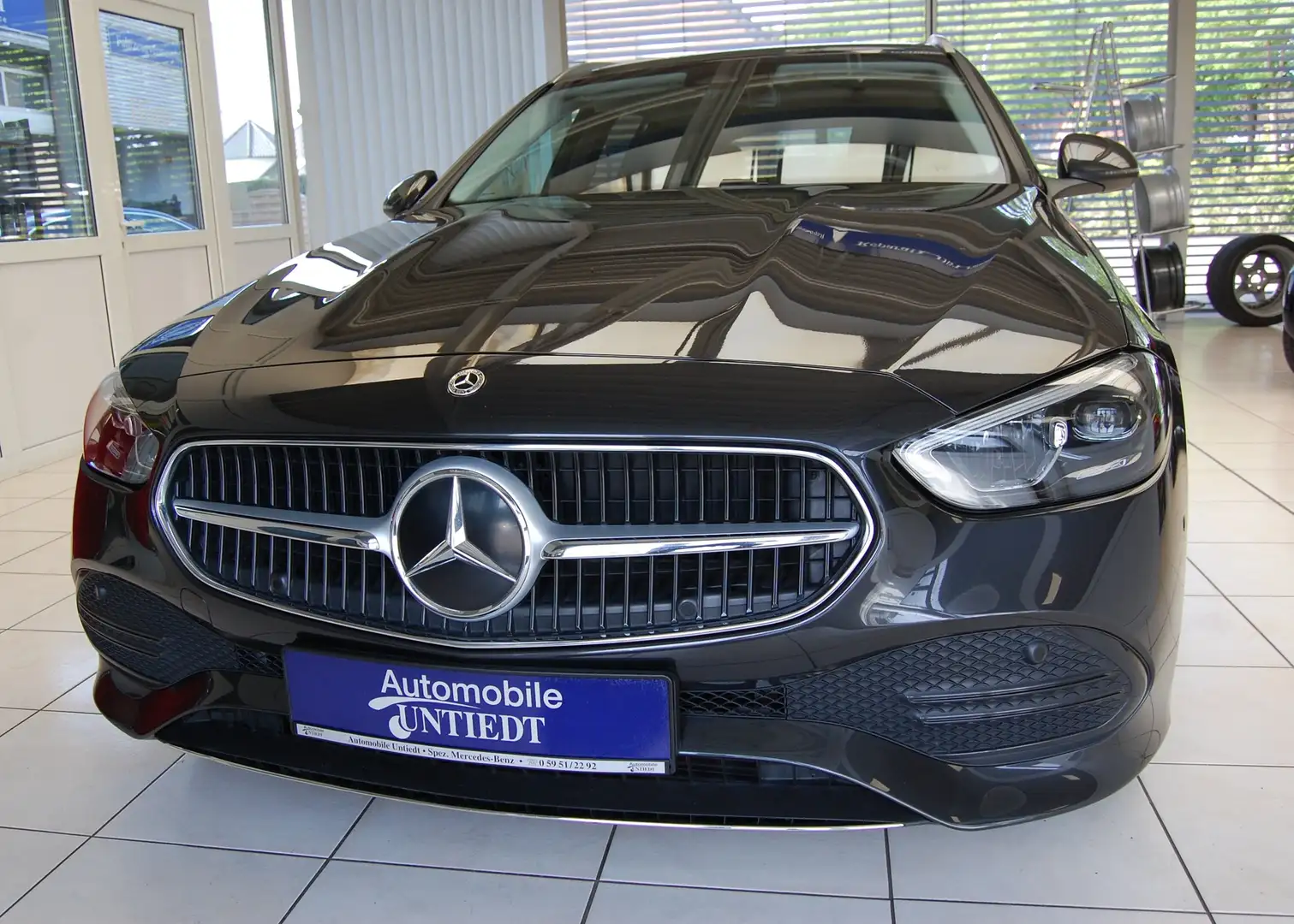 Mercedes-Benz C 220 T d Avantgarde LED. AHK. Kamera . Parktr. Sitzh Grau - 2