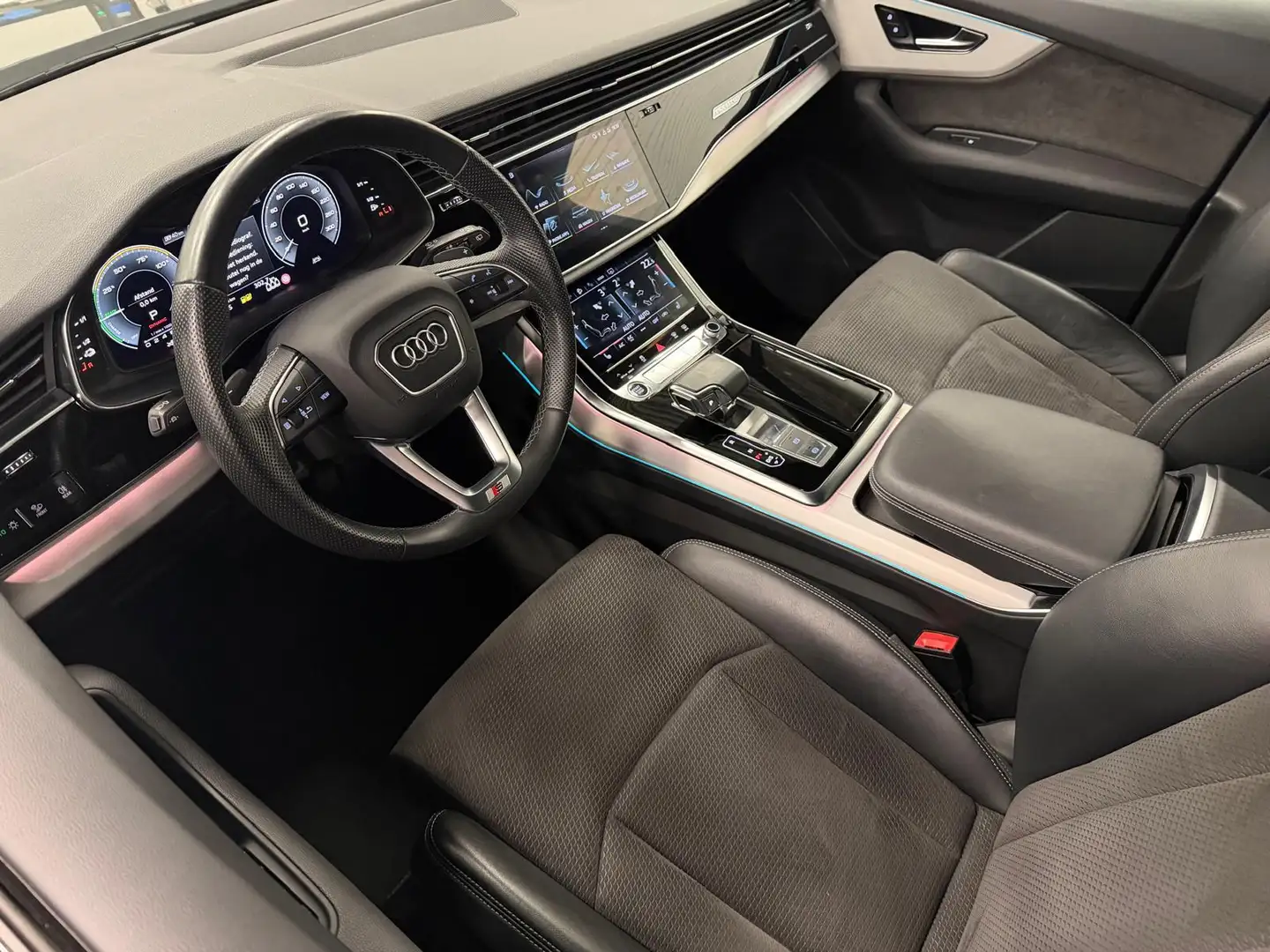 Audi Q7 55 TFSI quattro S Line 2x Navi / Virtual / Camera Zwart - 2
