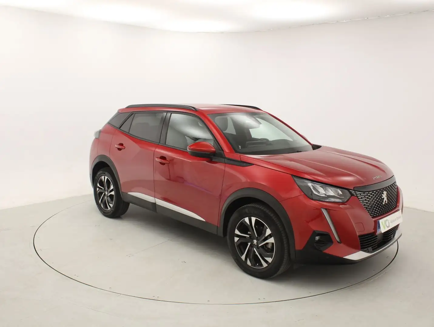 Peugeot 2008 1.2 PureTech S&S Allure 100 Rood - 1