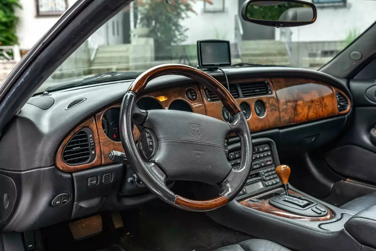 Jaguar XK8 Cabrio, foto 5