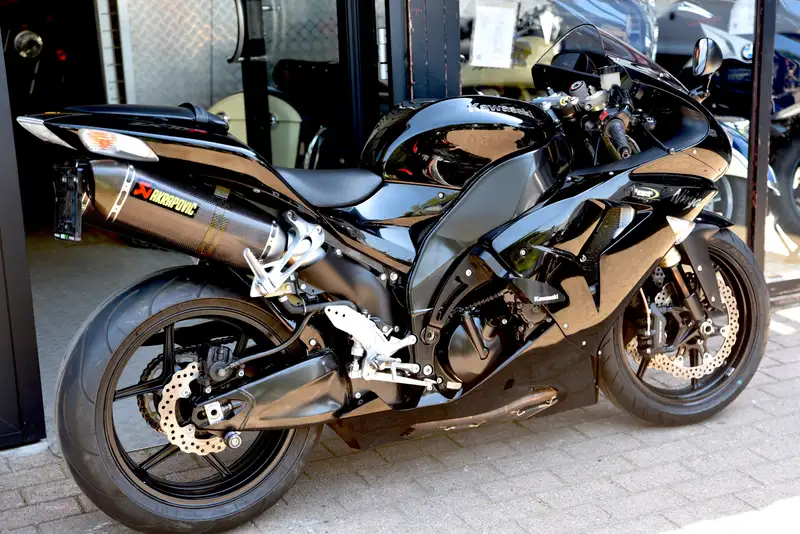 Kawasaki Ninja ZX-10R - foto 3