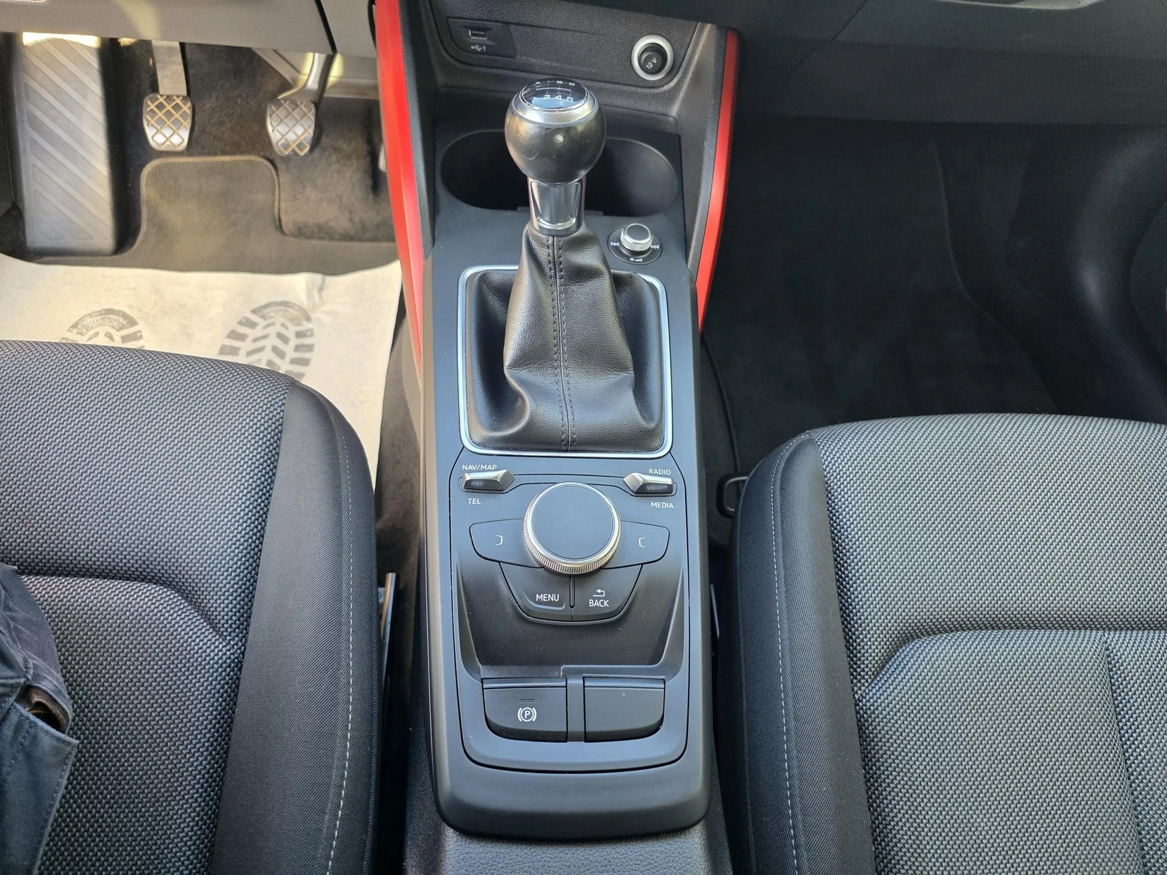 Audi Q2 Sport 1.4 TFSI 150PS | 37TKM HU NEU SHZ PDC 110... — photo 13