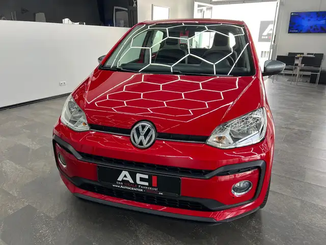 Volkswagen Up! view 11