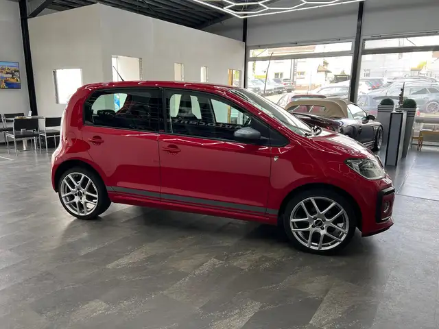 Volkswagen Up! view 10