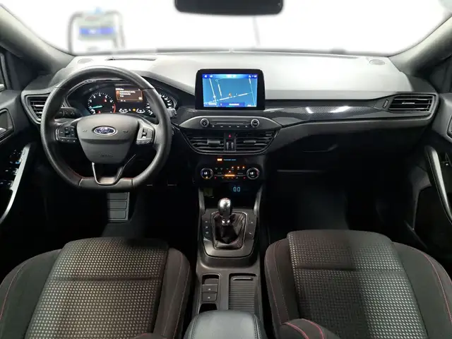 Ford Focus view 13