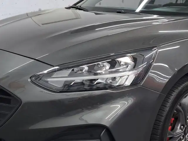 Ford Focus view 5