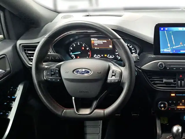 Ford Focus view 14