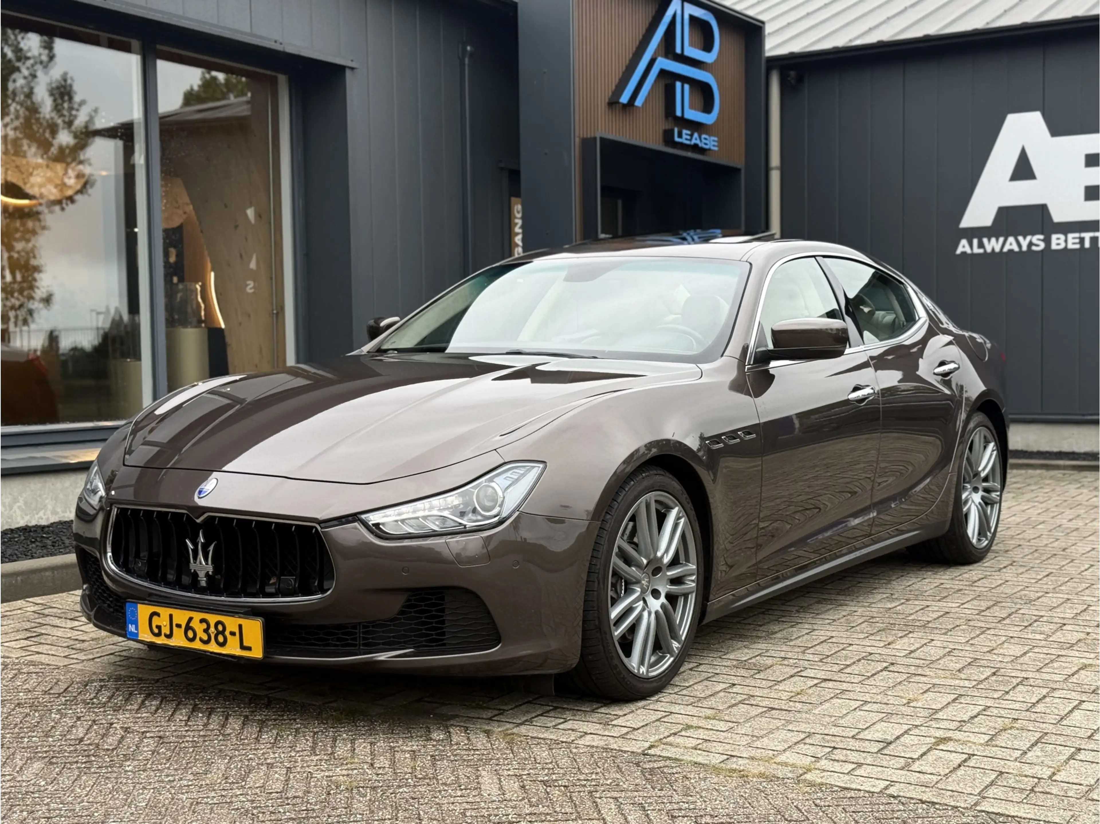 Maserati Ghibli 3.0 V6 D — photo 7