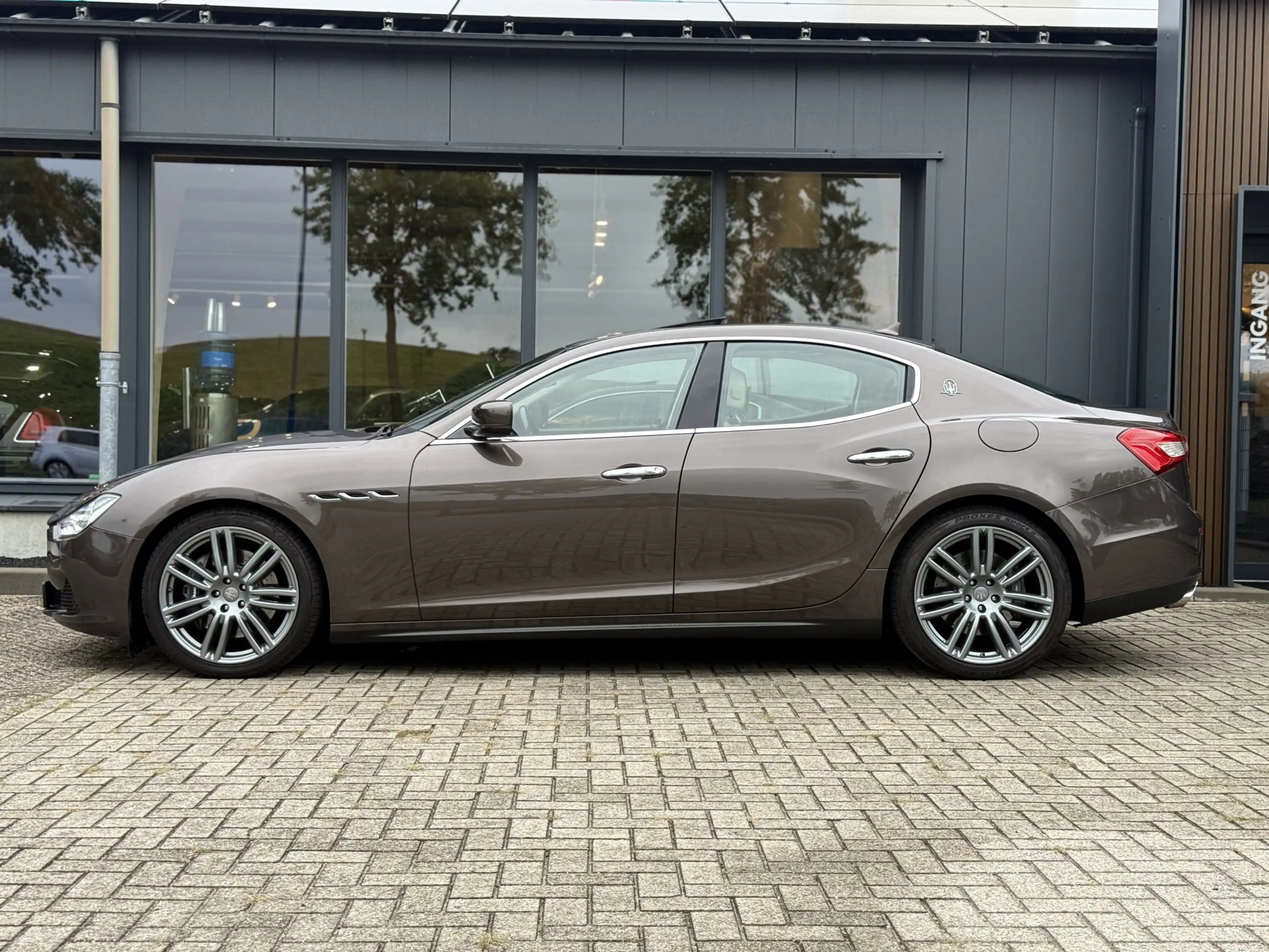 Maserati Ghibli 3.0 V6 D — photo 8
