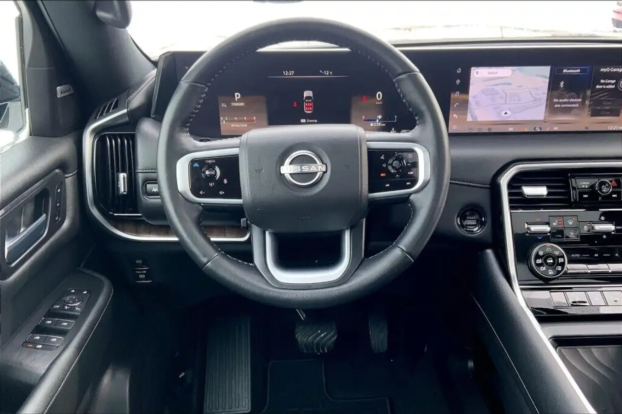 Nissan Armada снимка Nissan Armada