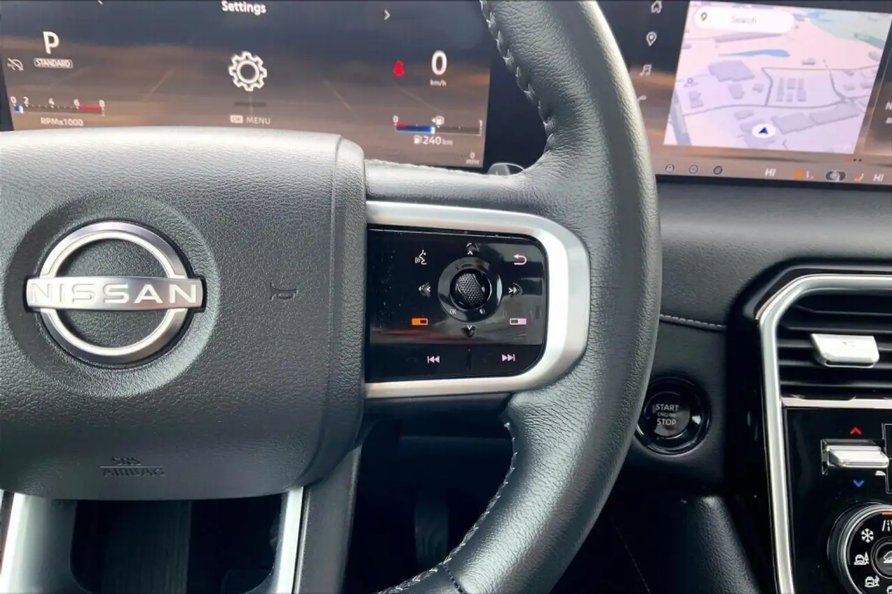 Nissan Armada снимка Nissan Armada