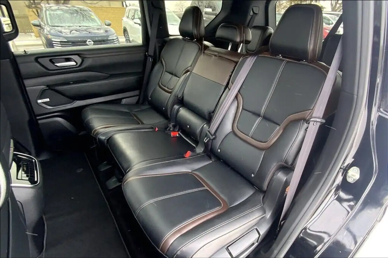 Nissan Armada снимка Nissan Armada