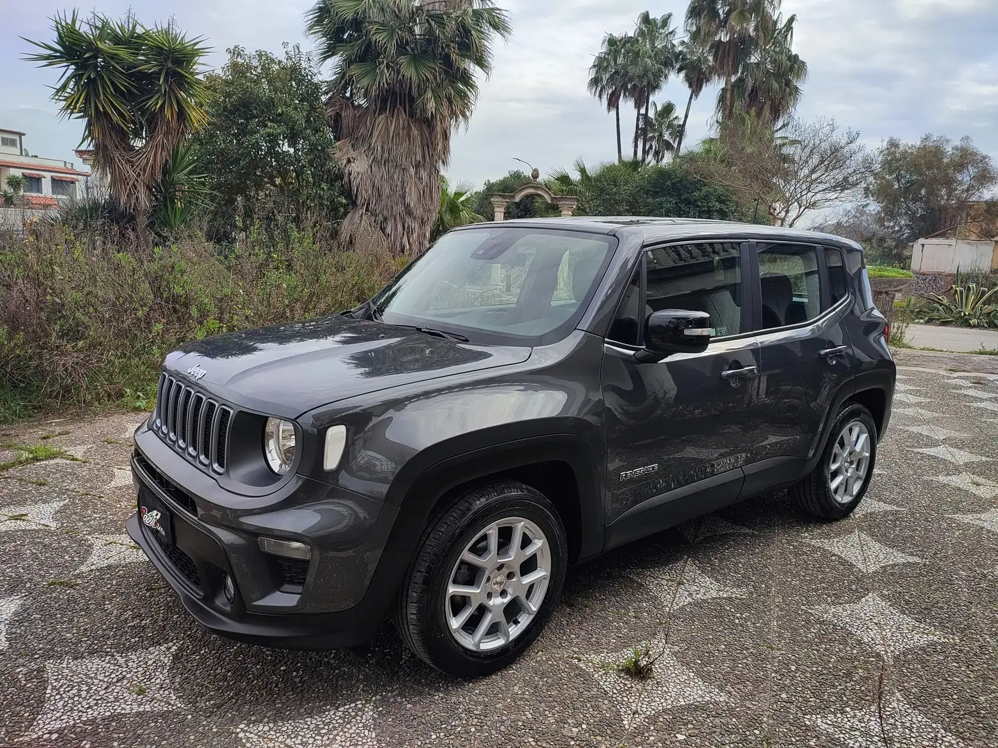 Jeep Renegade LIMITED 1.6 MJET 130 CV SCHERMO GRANDE Grau - 2