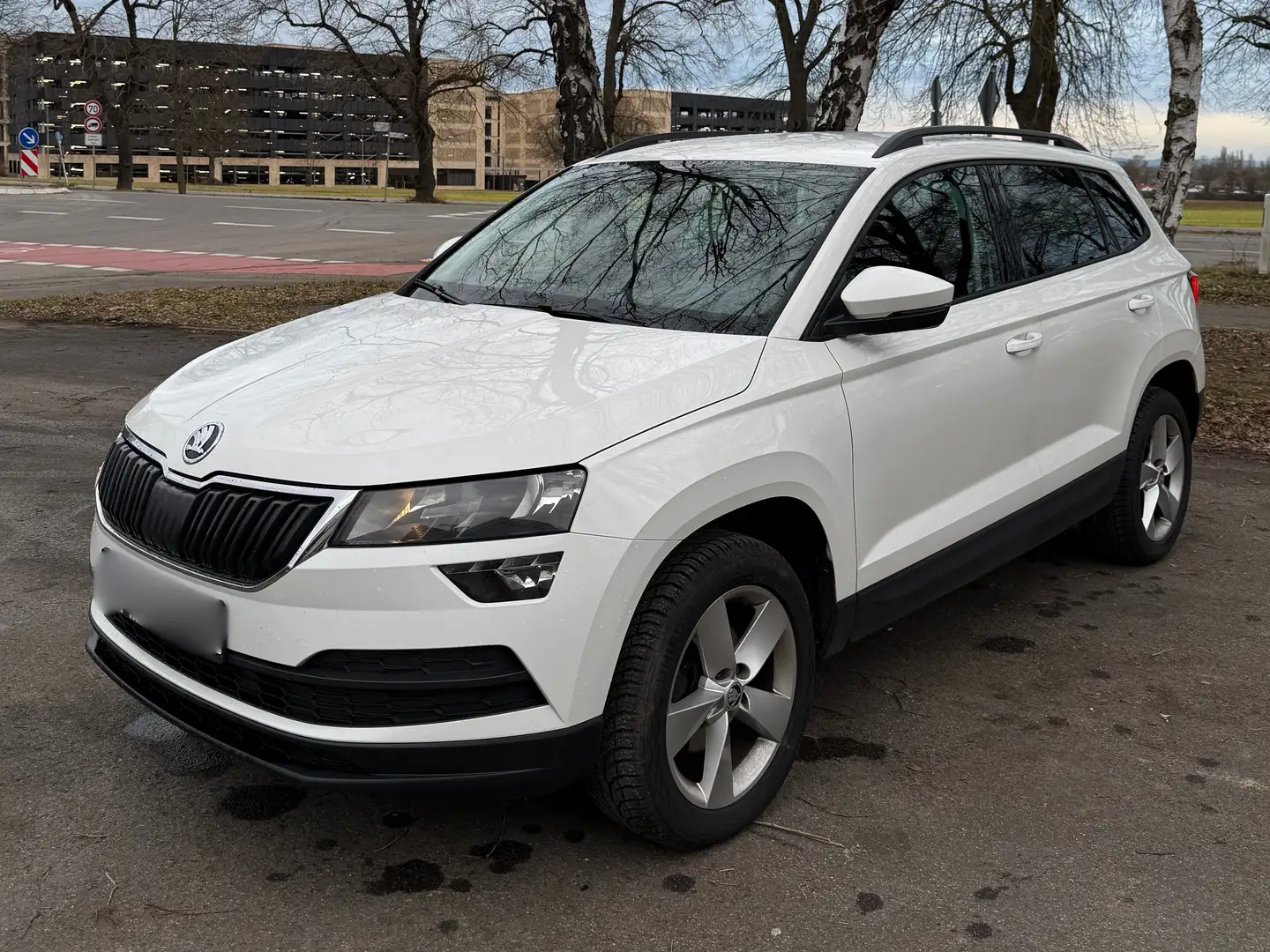 Skoda Karoq Weiß - 2