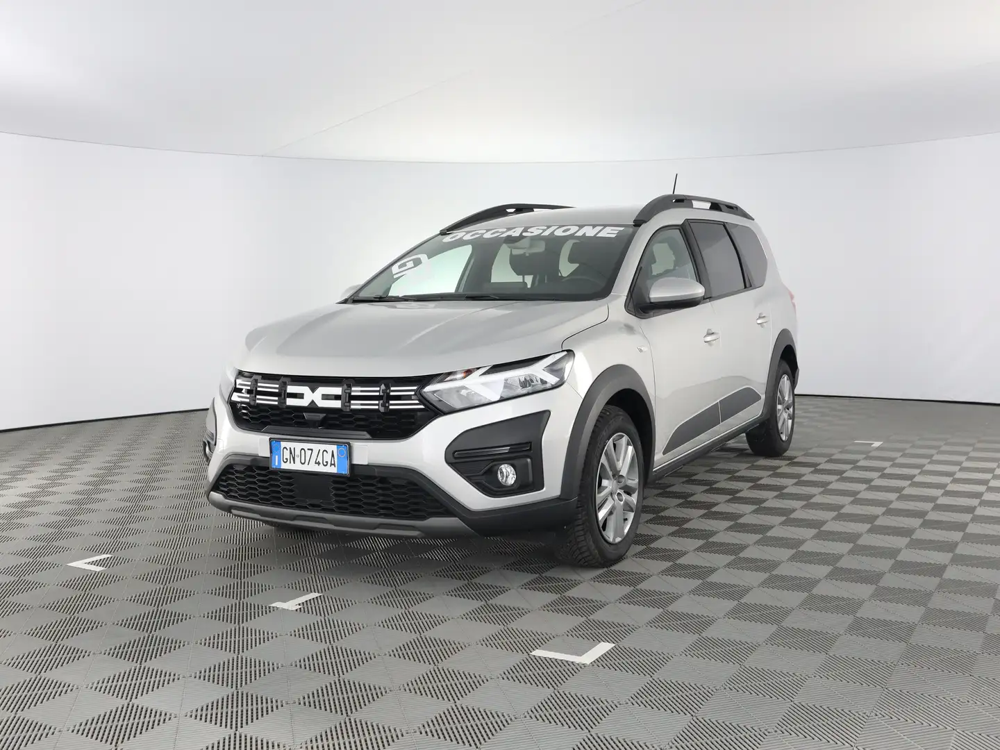 Dacia Jogger 1.0 TCe (100cv) Gpl Expression Argento - 1