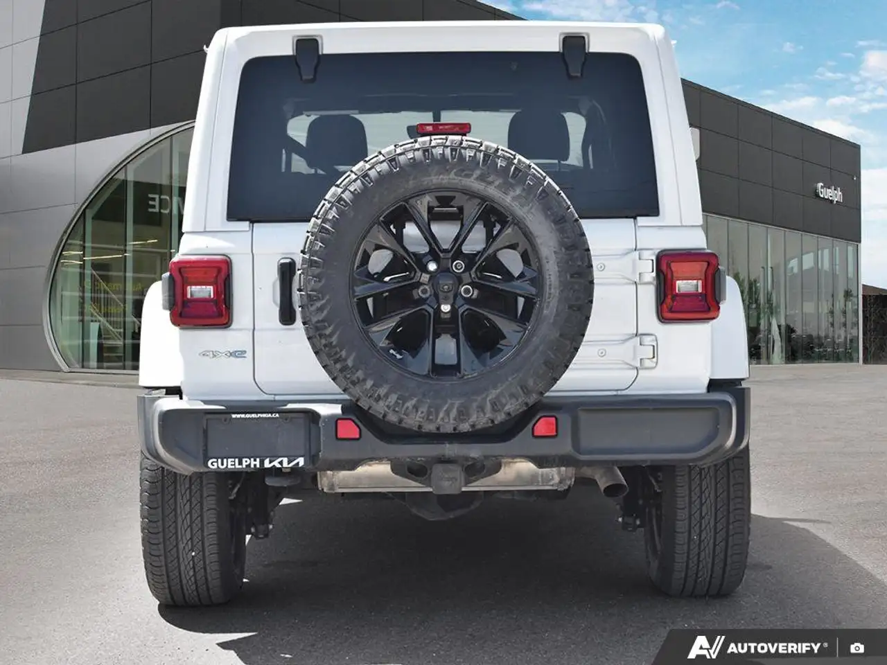 Jeep Wrangler снимка Jeep Wrangler