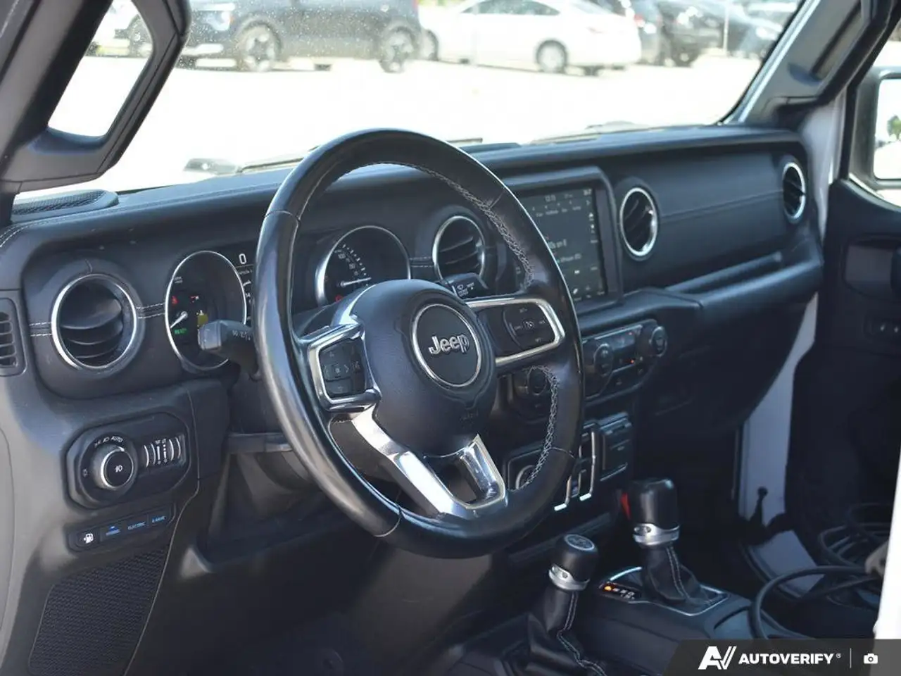 Jeep Wrangler снимка Jeep Wrangler