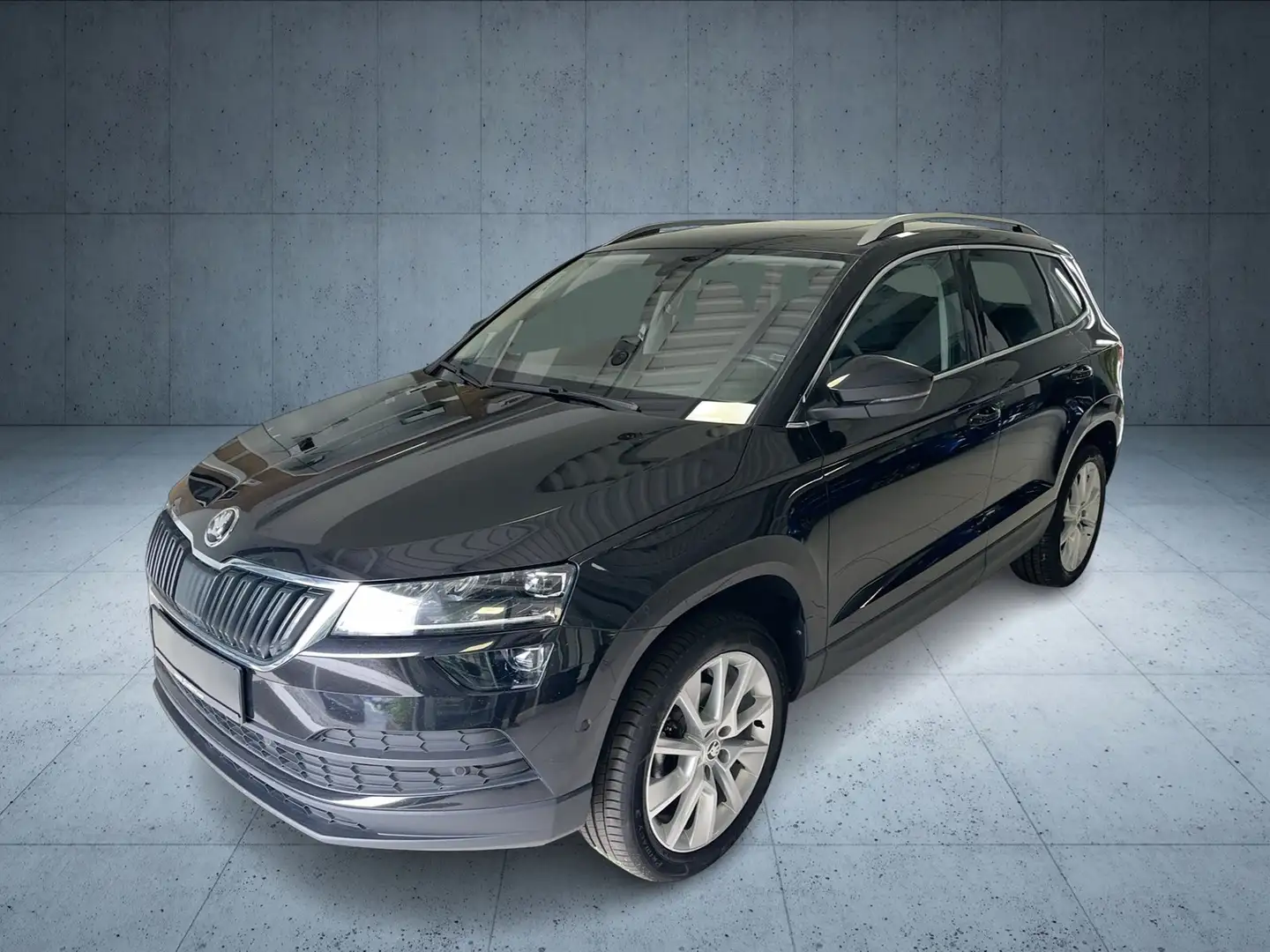Skoda Karoq 1.5 TSI Ambition DSG LED Navi Canton Pano Schwarz - 1
