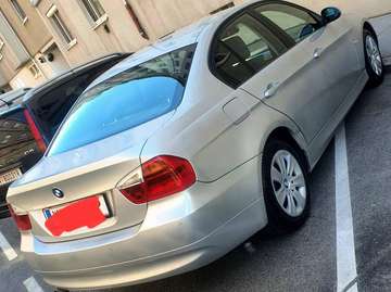 318i