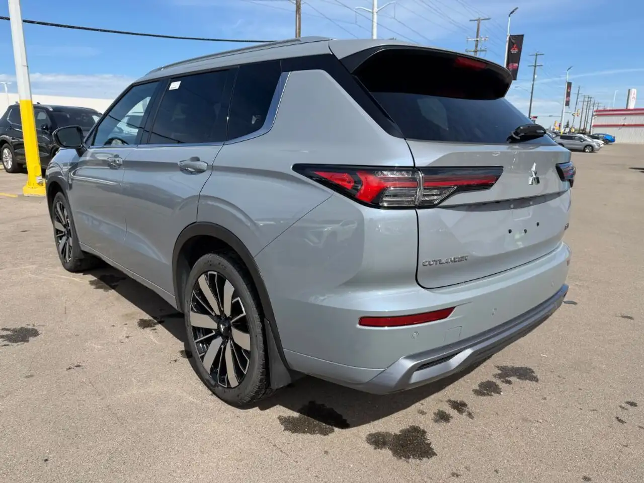 Mitsubishi Outlander снимка Mitsubishi Outlander