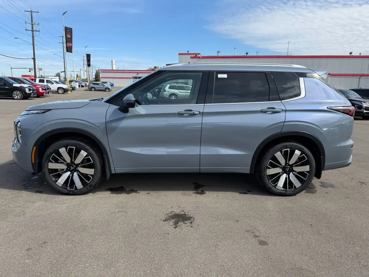 Mitsubishi Outlander снимка Mitsubishi Outlander