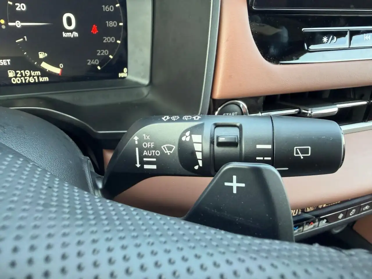 Mitsubishi Outlander снимка Mitsubishi Outlander