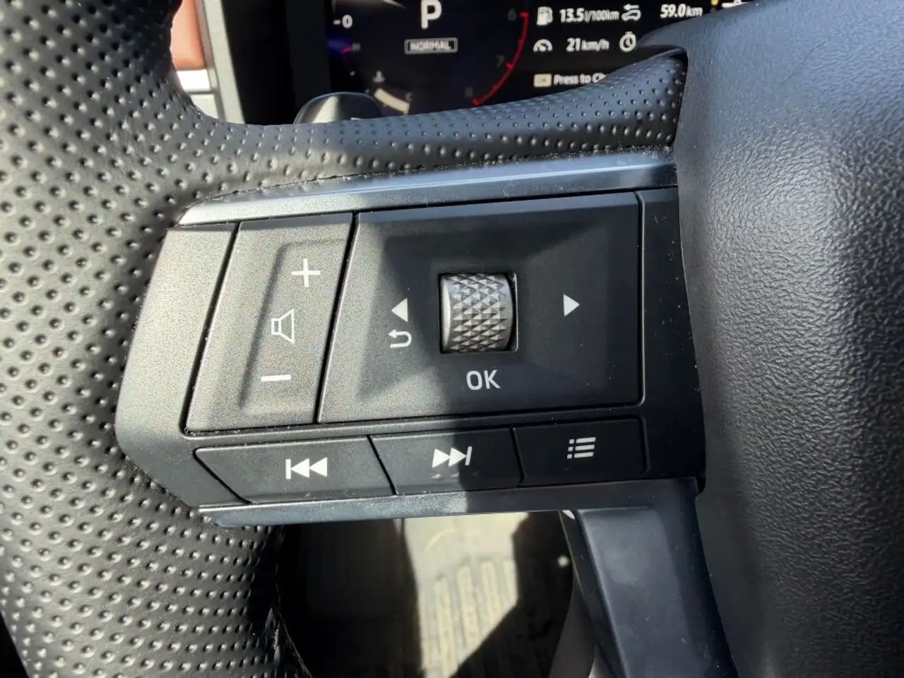 Mitsubishi Outlander снимка Mitsubishi Outlander