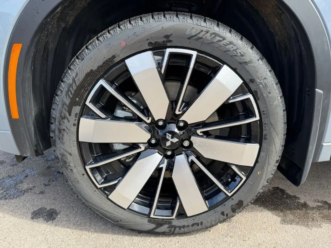 Mitsubishi Outlander снимка Mitsubishi Outlander