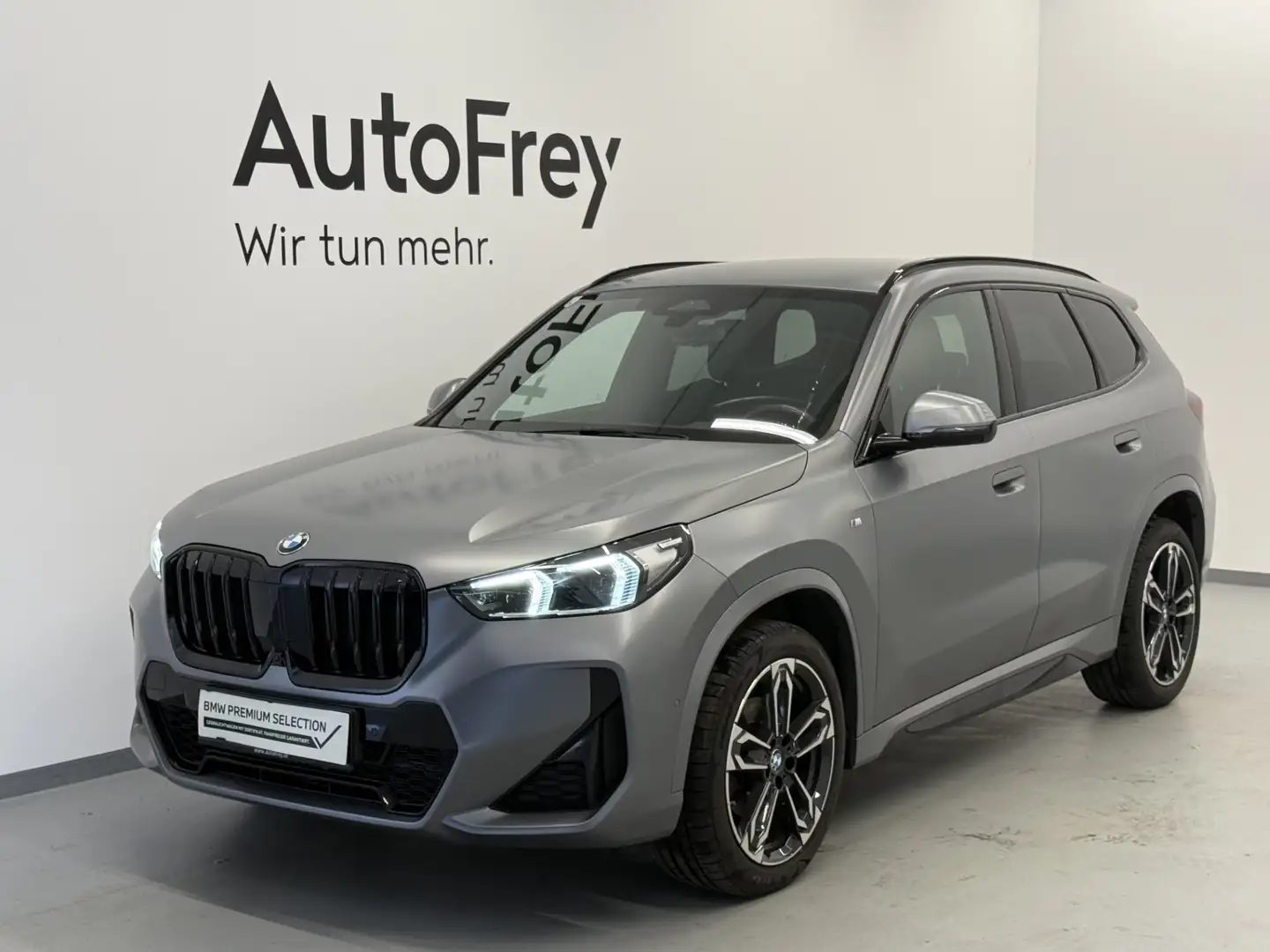 BMW X1 xDrive20d Grau - 1