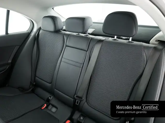 Mercedes-Benz C-Class view 14
