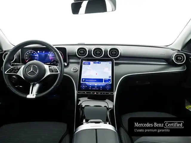 Mercedes-Benz C-Class view 9