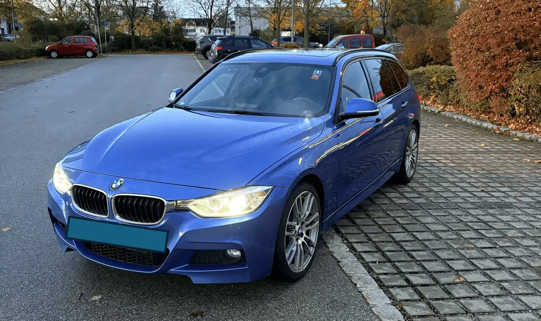 BMW 335 335i Touring Sport Line Blau - 1