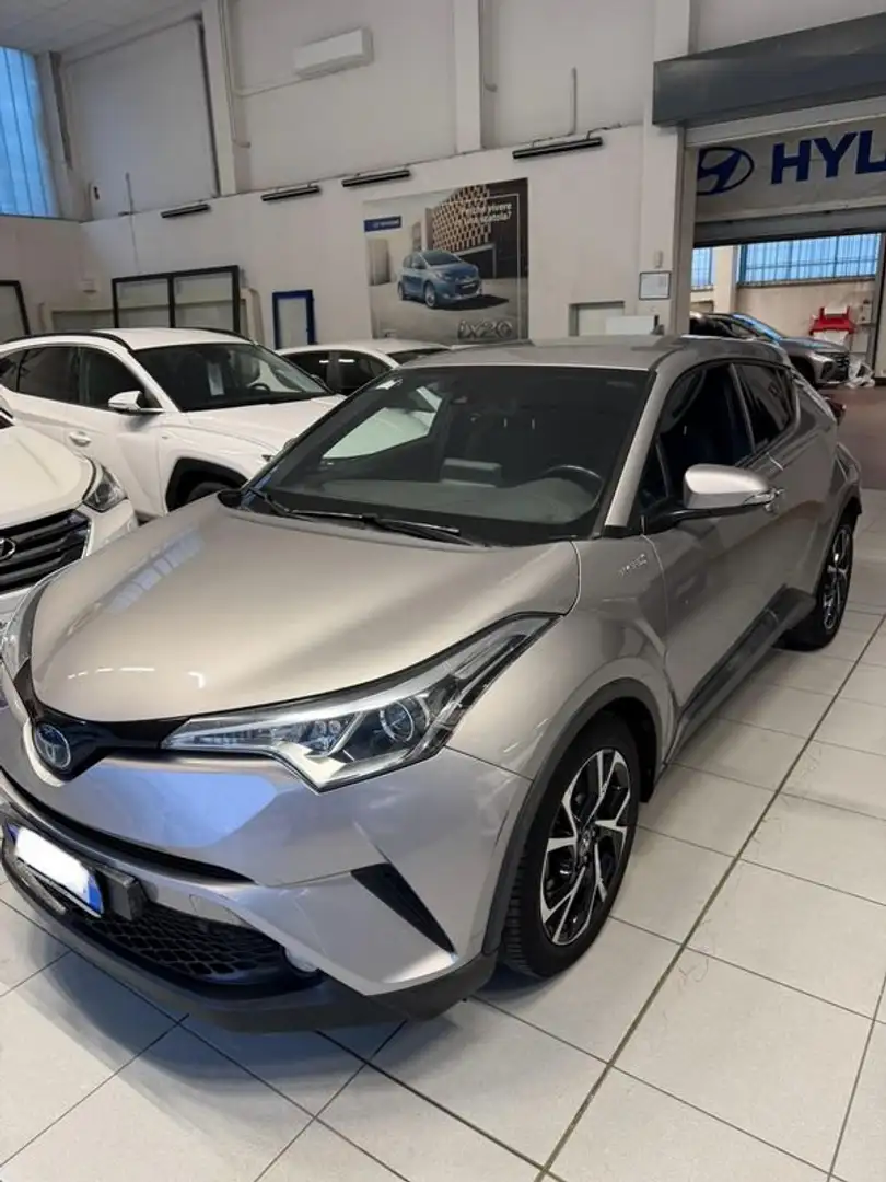 Toyota C-HR 1.8 Hybrid E-CVT Trend Grigio - 2