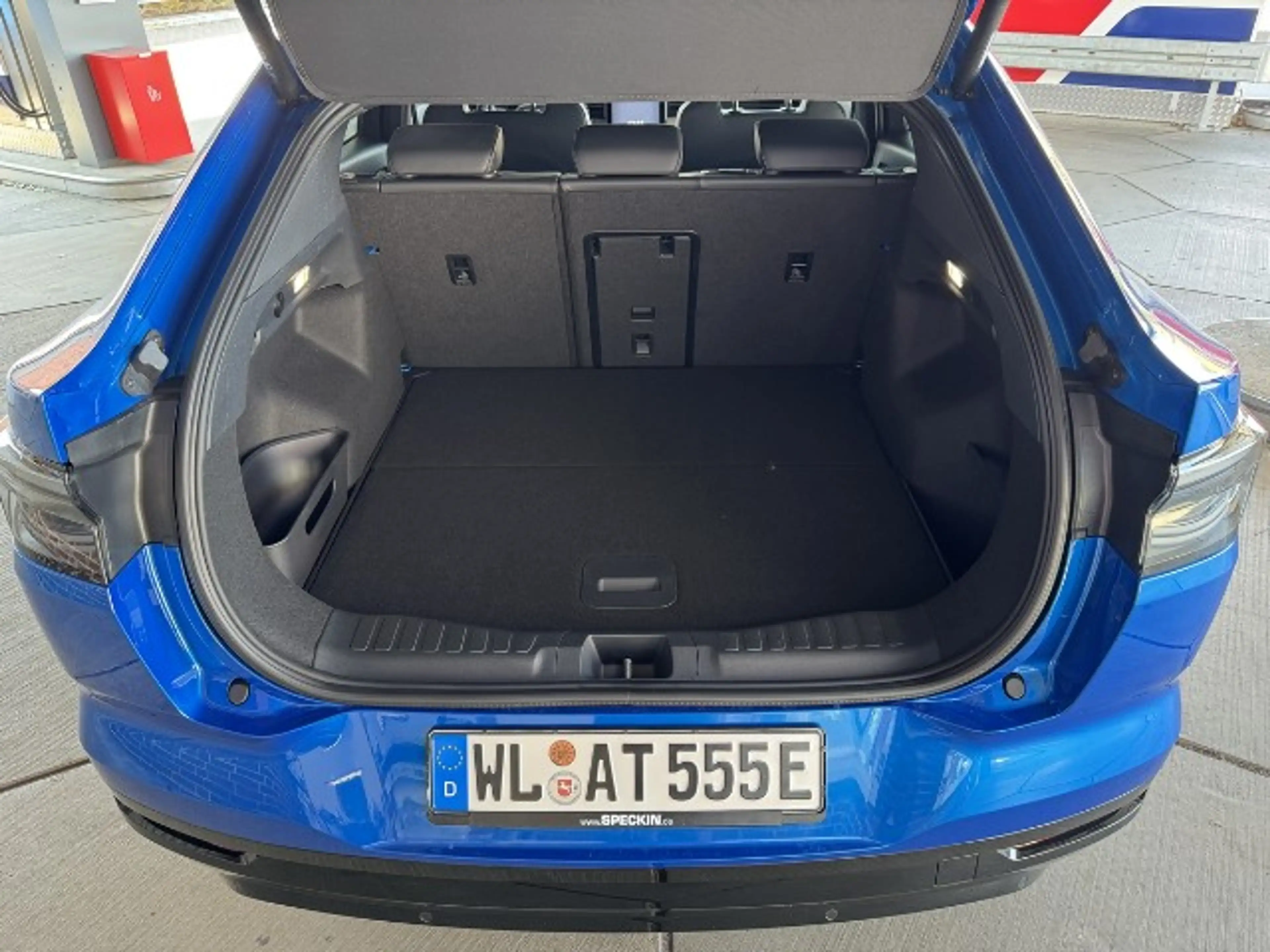 Ford Capri Premium AWD (Extended Range) — photo 5