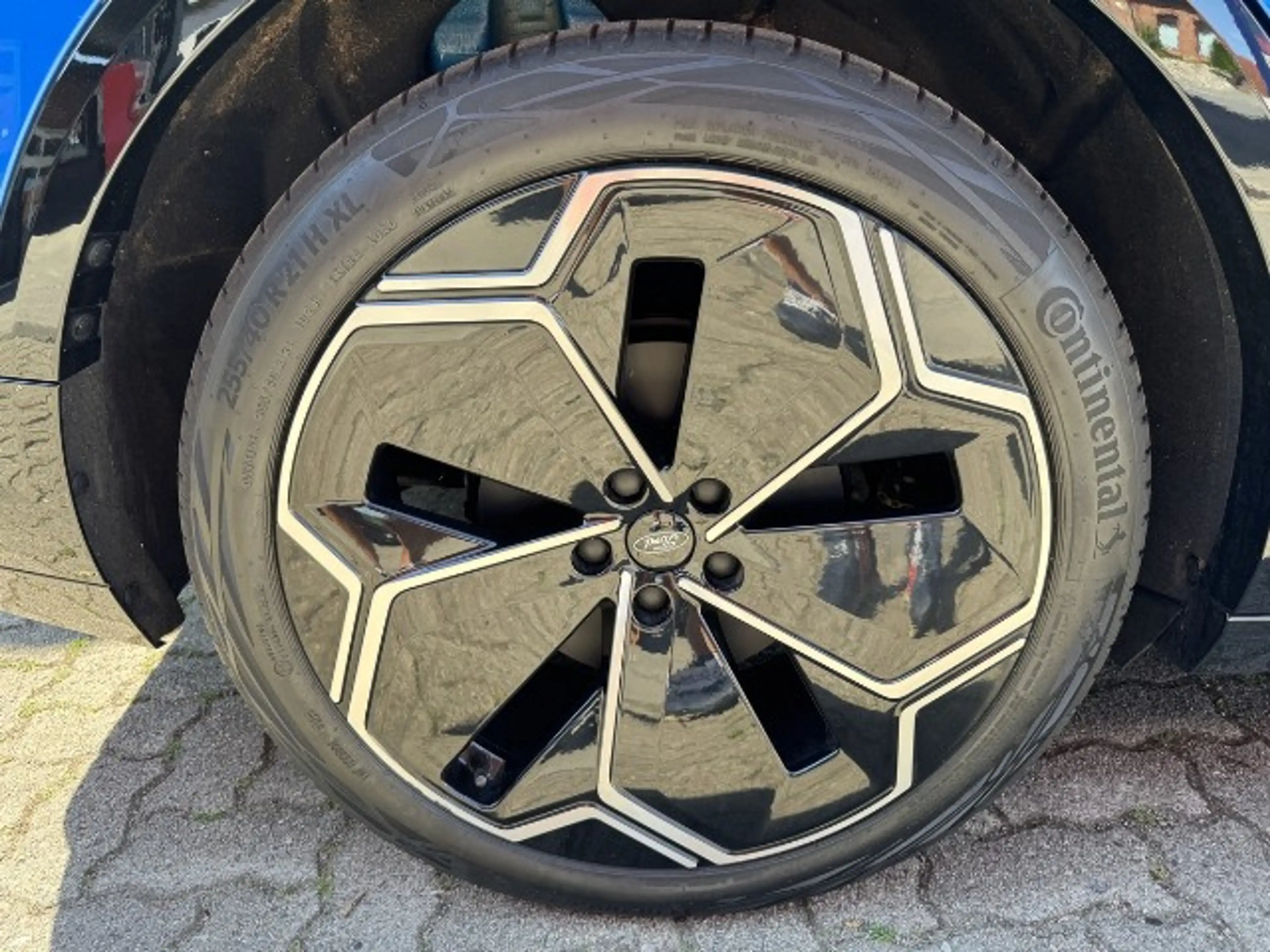 Ford Capri Premium AWD (Extended Range) — photo 14