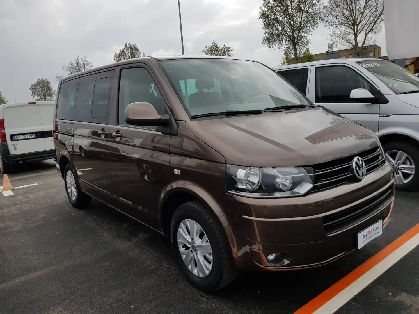 Volkswagen T5 Caravelle Brąz - 1