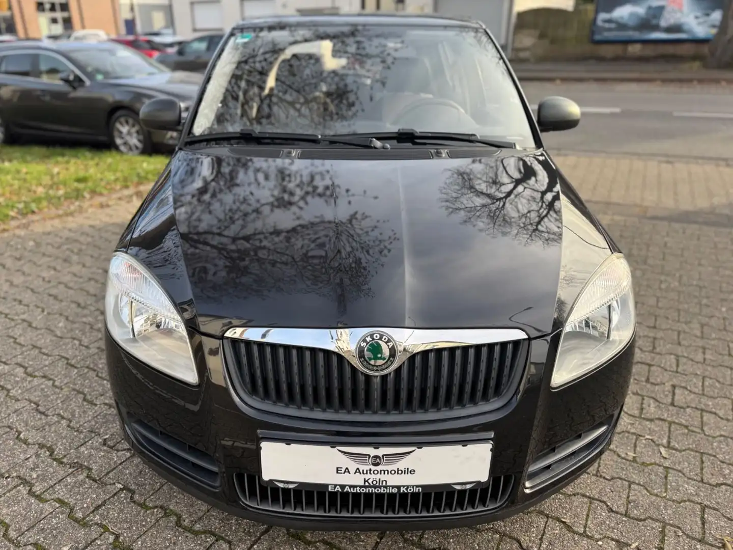 Skoda Fabia 39.000 KM! 1.HAND*MOTOR NEU FÜR 3.900€ * Schwarz - 2