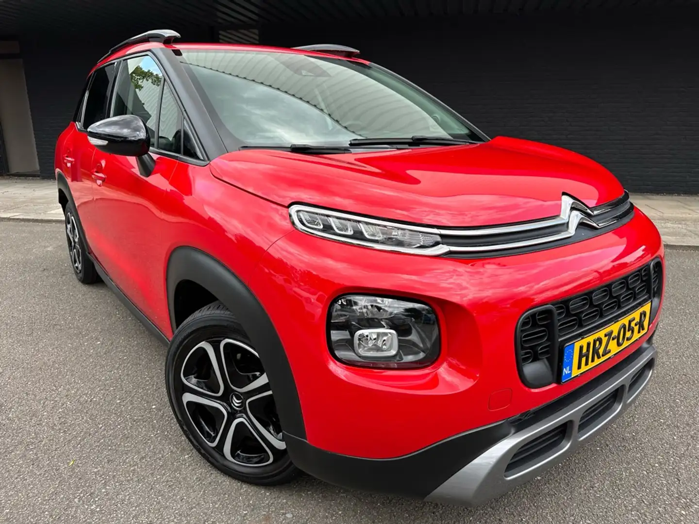 Citroen C3 Aircross 1.2 PureTech Feel // Nieuwe distributie & grote be Rood - 1