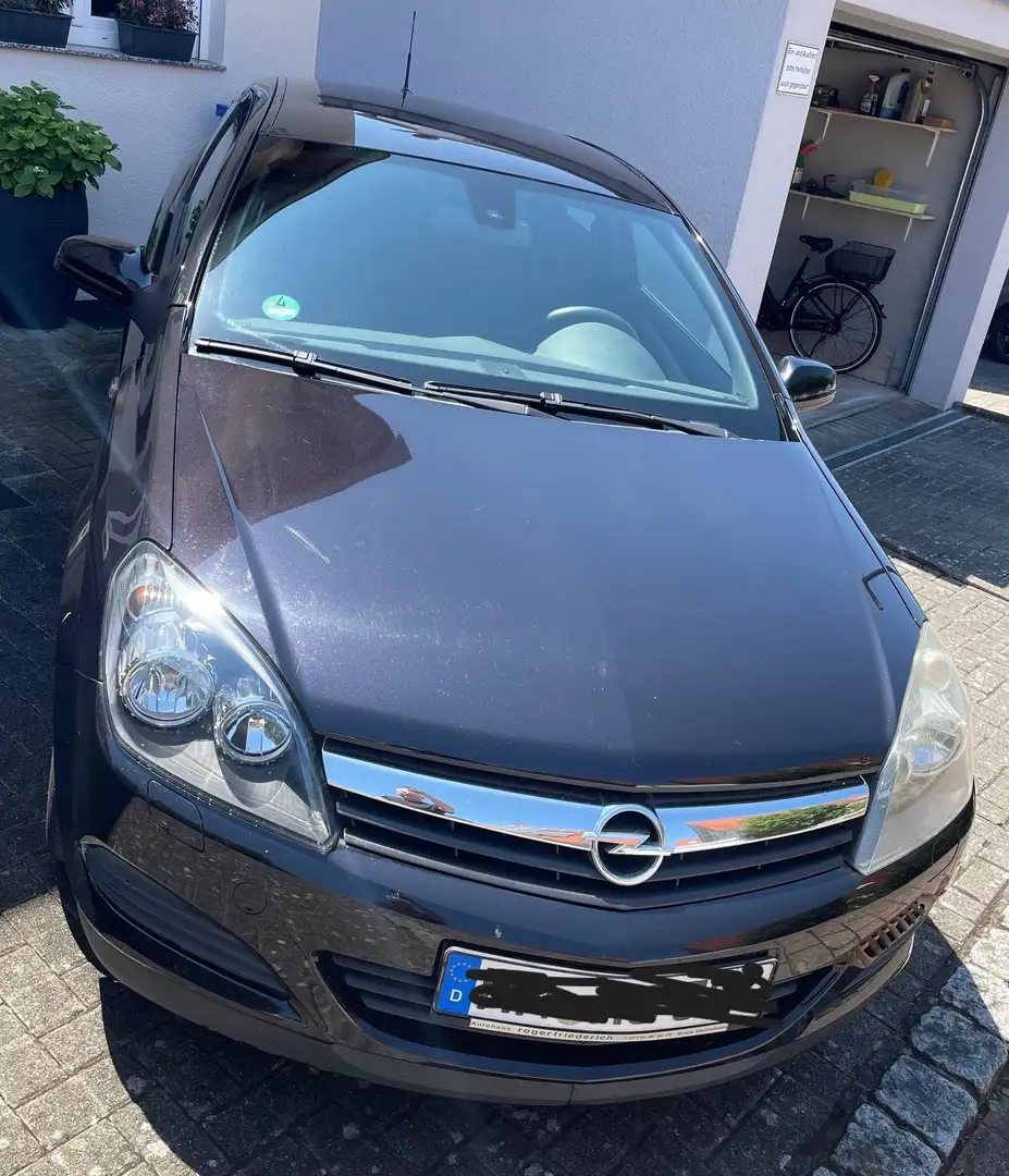 Opel Astra Astra GTC Fließheck  3-Türer GTC 1.8 Sport Schwarz - 2