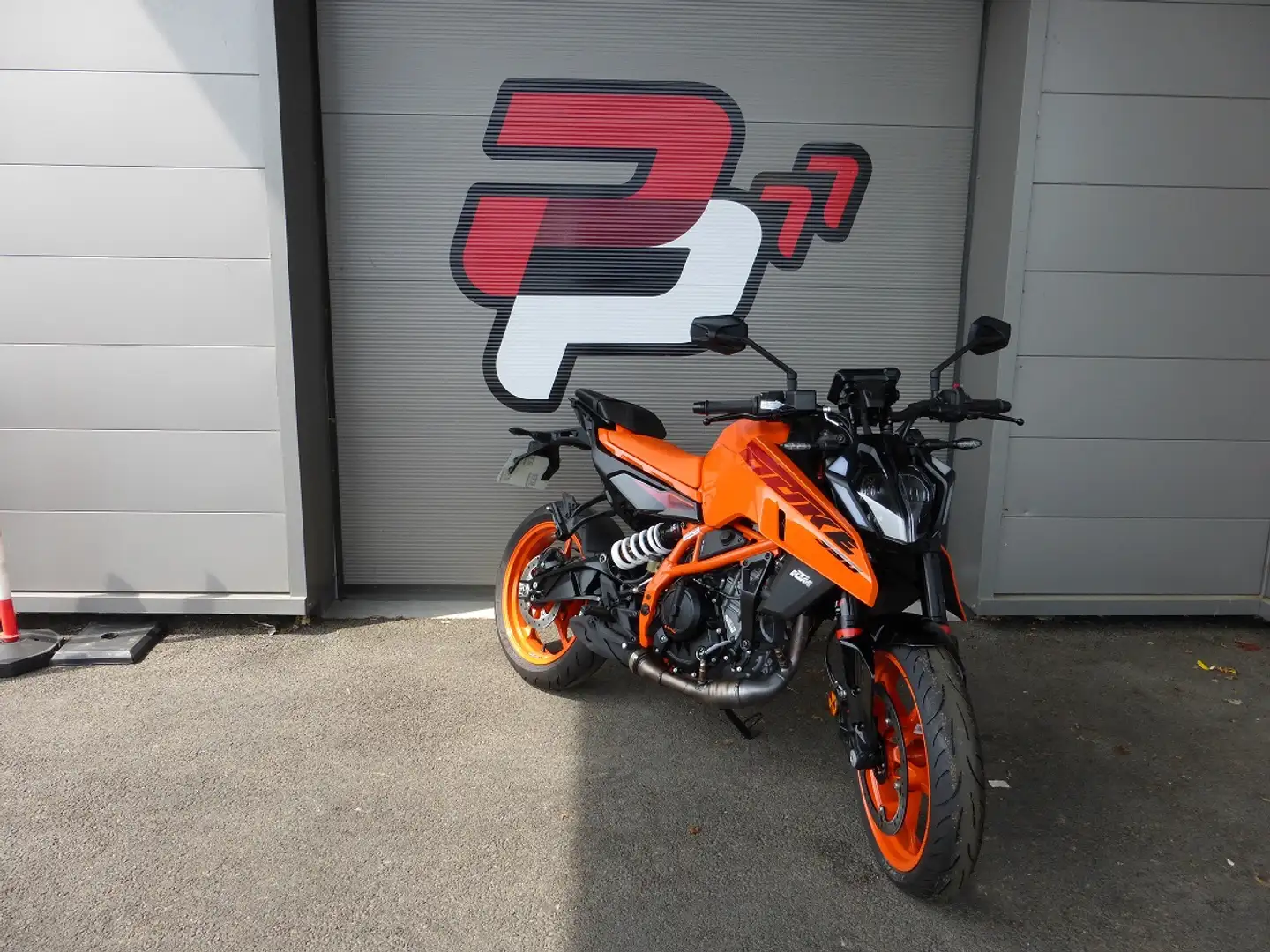 KTM 390 Duke - 2