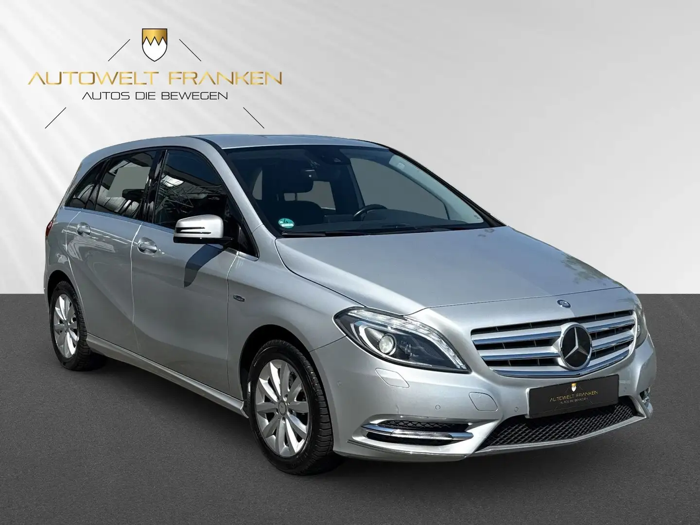 Mercedes-Benz B 200 *1.HAND*XENON*LEDER*PDC*TEMPO*SHZ*ALU* Silber - 1