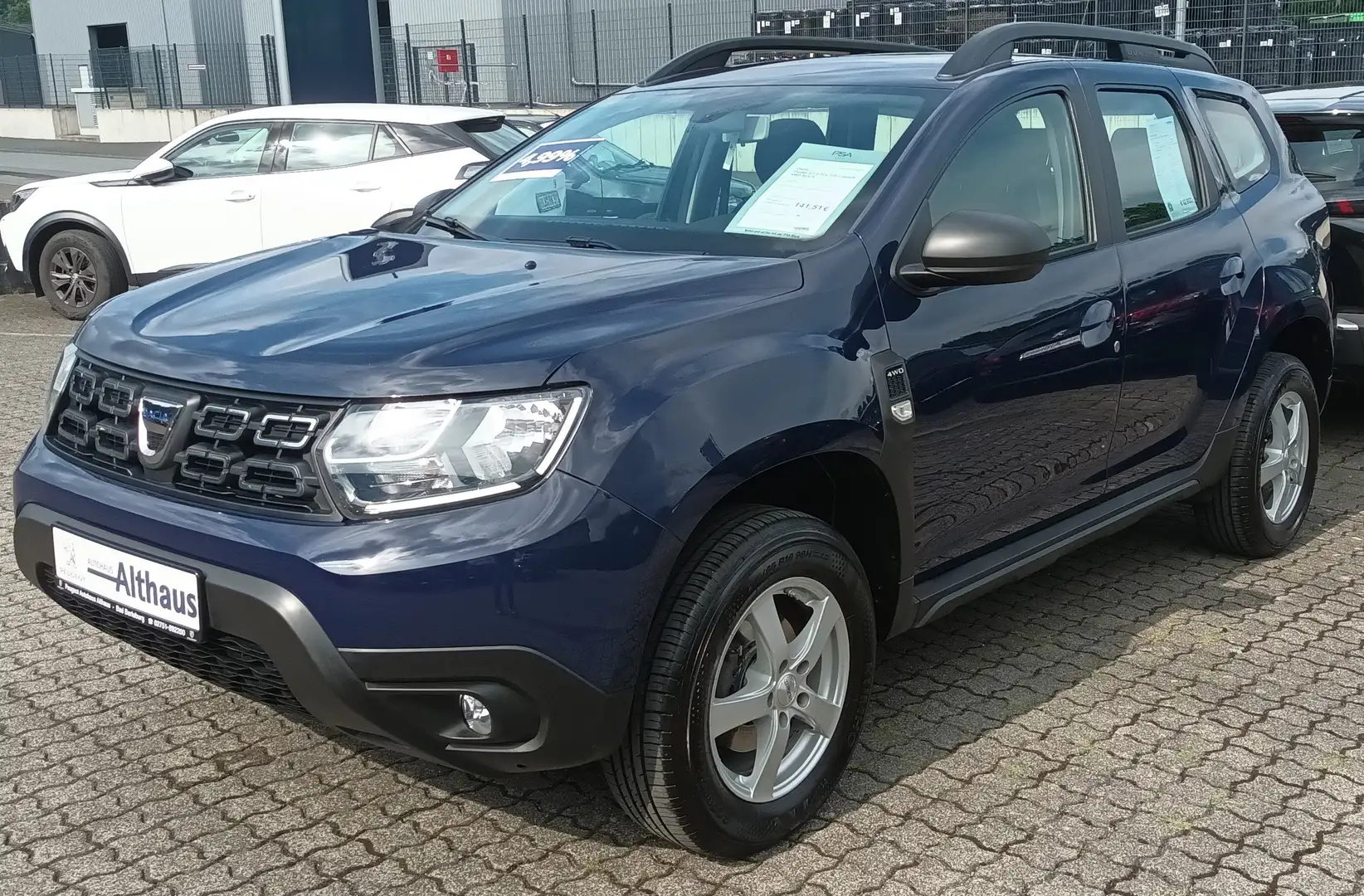 Dacia Duster Comfort 4WD 1.2 TCe 125 mit AHK und SR/WR Räder Blau - 1