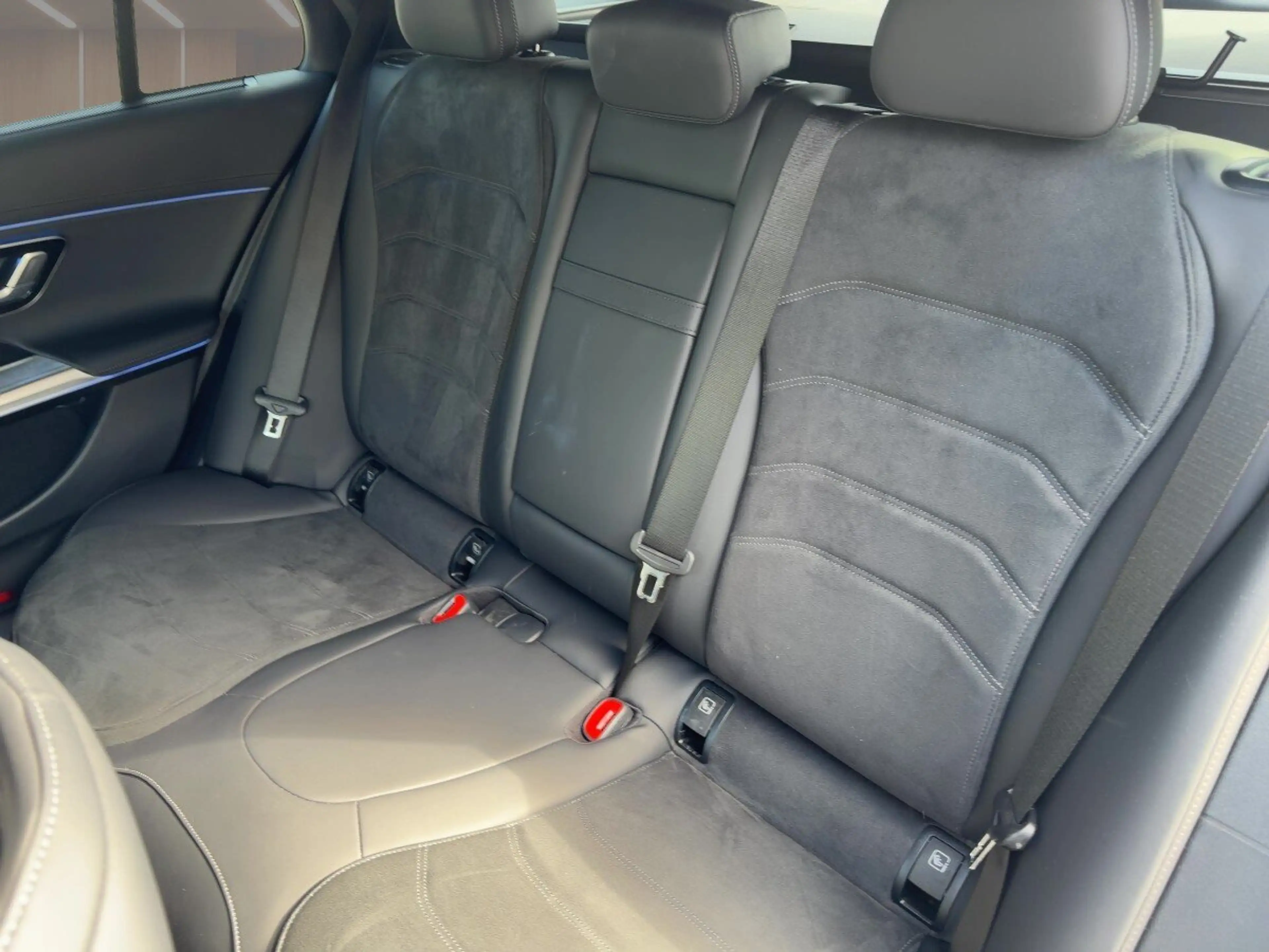 Mercedes-Benz E 300 E 300e T-Modell mit EQ Hybrid AMG-LINE+360+MEMORY+ — photo 15