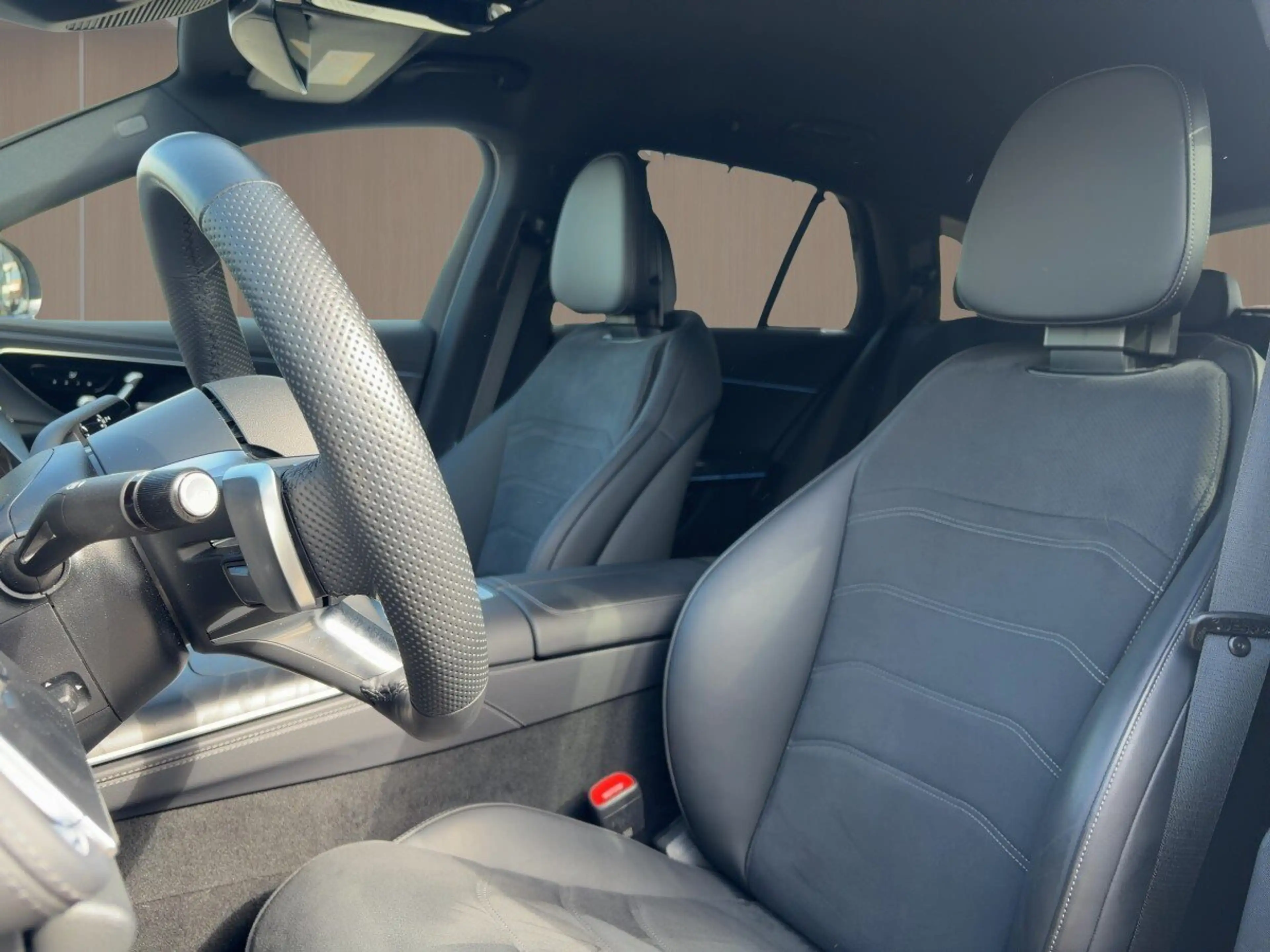 Mercedes-Benz E 300 E 300e T-Modell mit EQ Hybrid AMG-LINE+360+MEMORY+ — photo 12