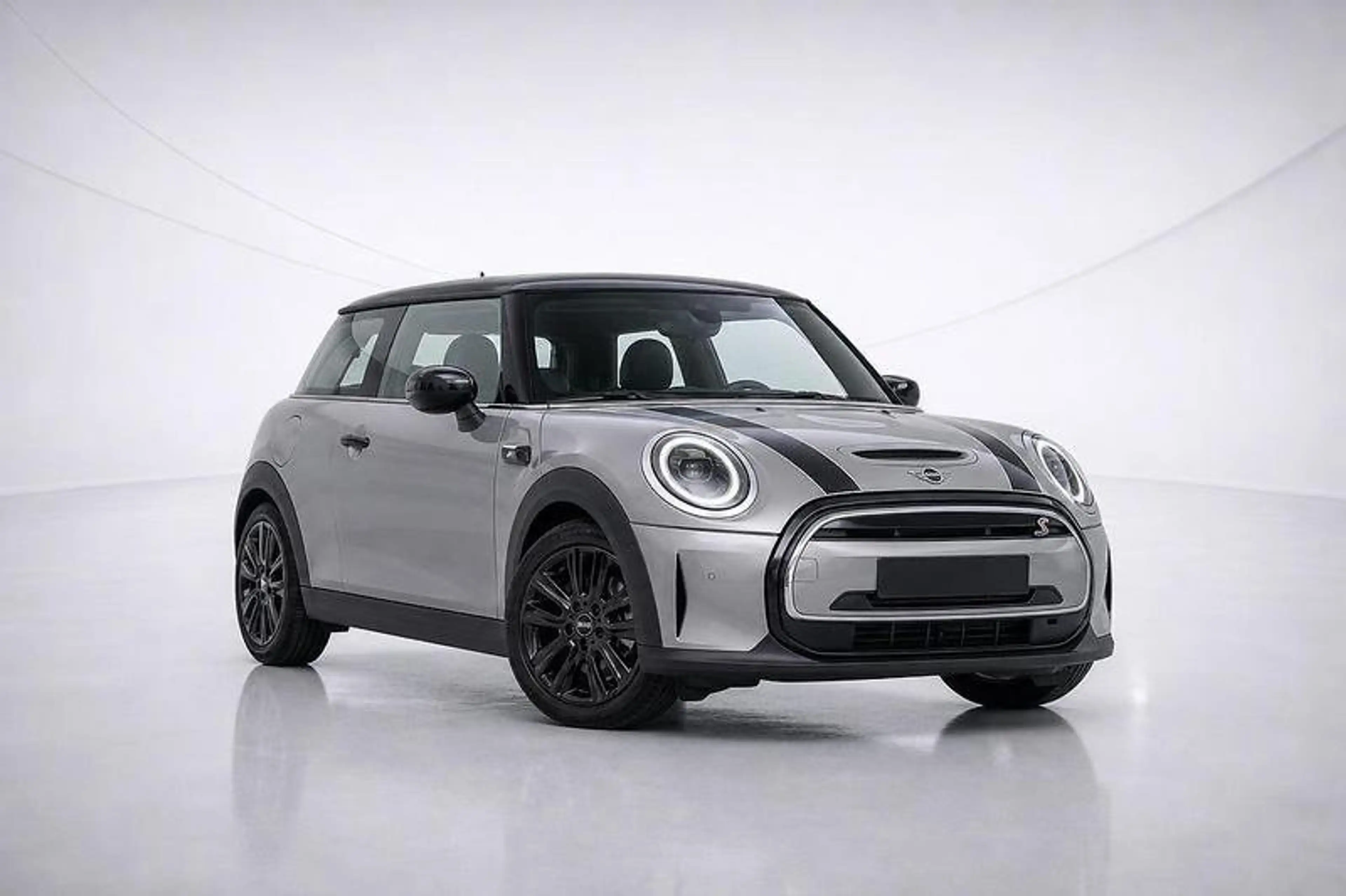 MINI Cooper SE Classic Trim 32.6 kWh Pano/WPU/RFK/LED — photo 4